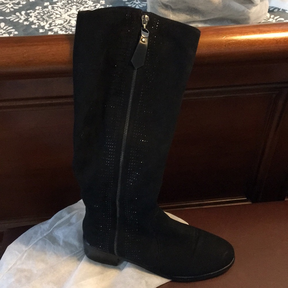 Black suede with sequins boots